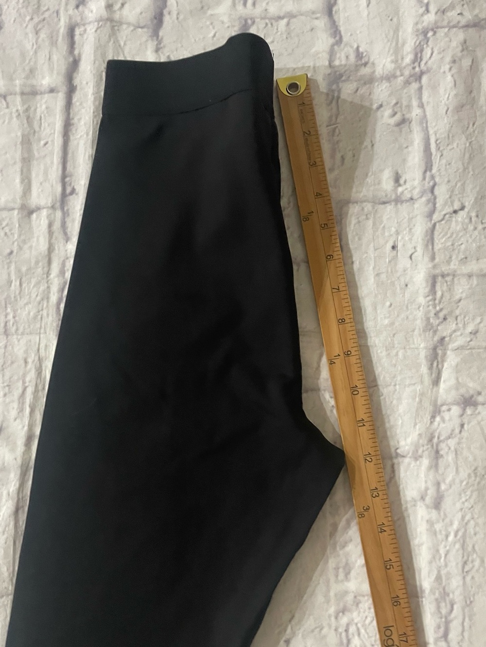 Fear of God Essentials Women's Iron Sport Leggings Black High Rise Medium - Picture 7 of 7